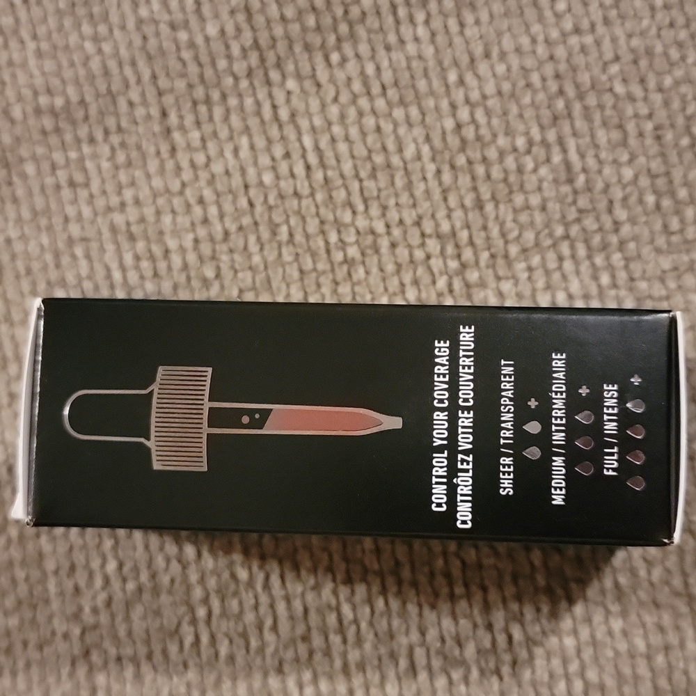 NYX Mocha Foundation - Picture 3 of 5